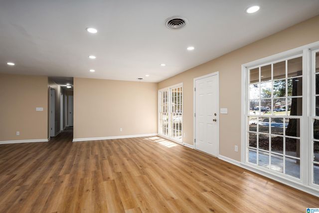 2901 TERESA AVENUE, Hueytown, AL 35023