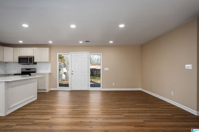 2901 TERESA AVENUE, Hueytown, AL 35023