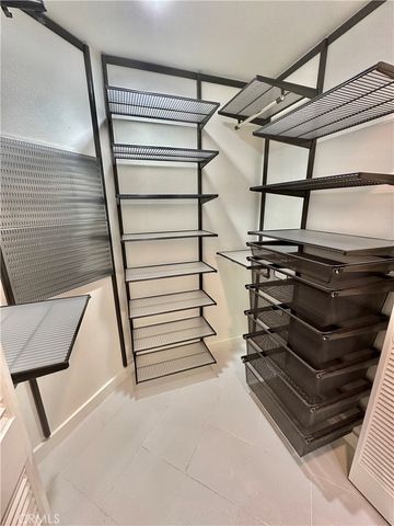 11 Rocky, Irvine, CA 92612
