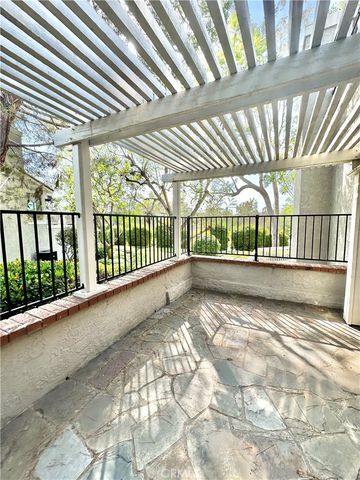 11 Rocky, Irvine, CA 92612