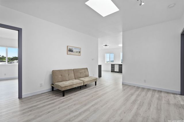 315 Hanakoa Street, Honolulu, HI 96825