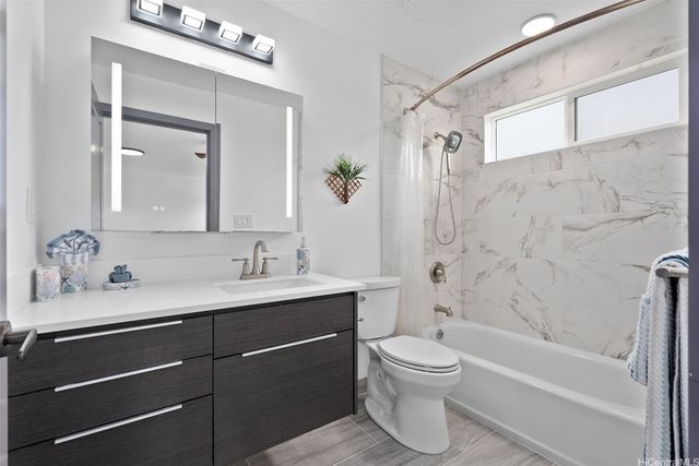 315 Hanakoa Street, Honolulu, HI 96825