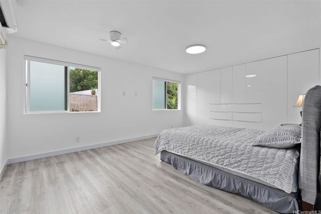 315 Hanakoa Street, Honolulu, HI 96825