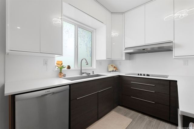 315 Hanakoa Street, Honolulu, HI 96825