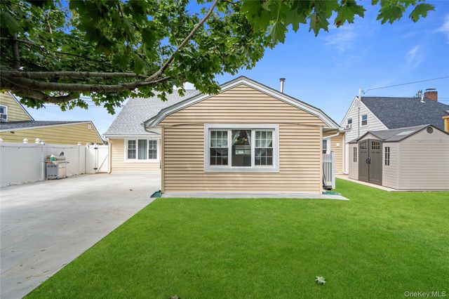 79 Albatross Road, Levittown, NY 11756