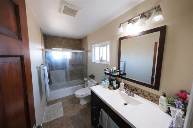 953 S Hollins Street, Los Angeles, CA 90023
