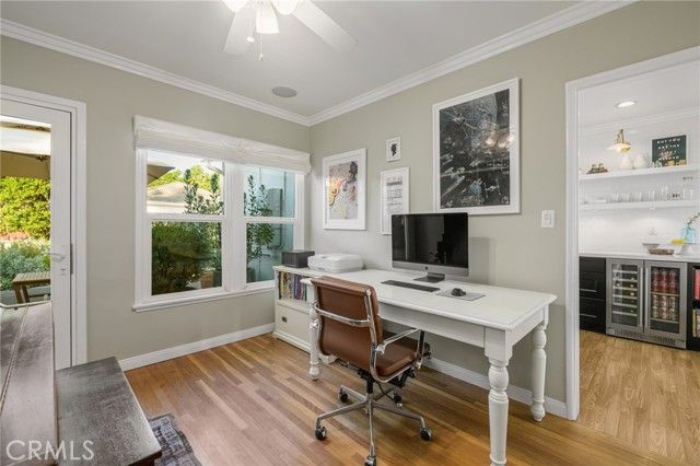 17641 Kittridge, Los Angeles, CA 91406