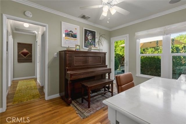 17641 Kittridge, Los Angeles, CA 91406