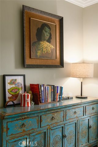 17641 Kittridge, Los Angeles, CA 91406