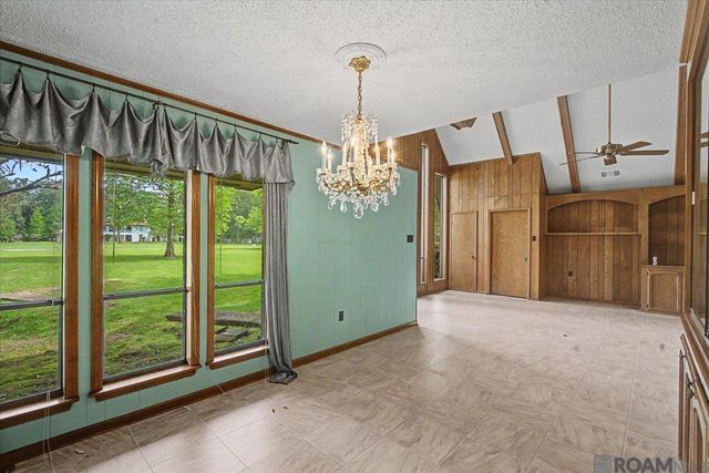 12720 Triple B Rd, Greenwell Springs, LA 70739