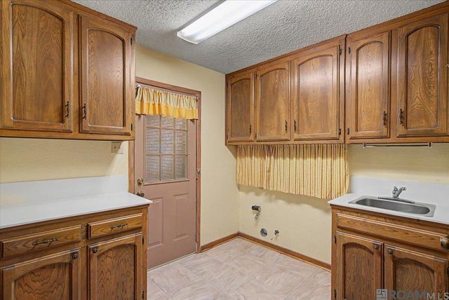 12720 Triple B Rd, Greenwell Springs, LA 70739