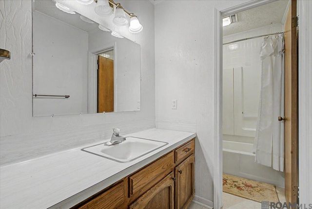 12720 Triple B Rd, Greenwell Springs, LA 70739