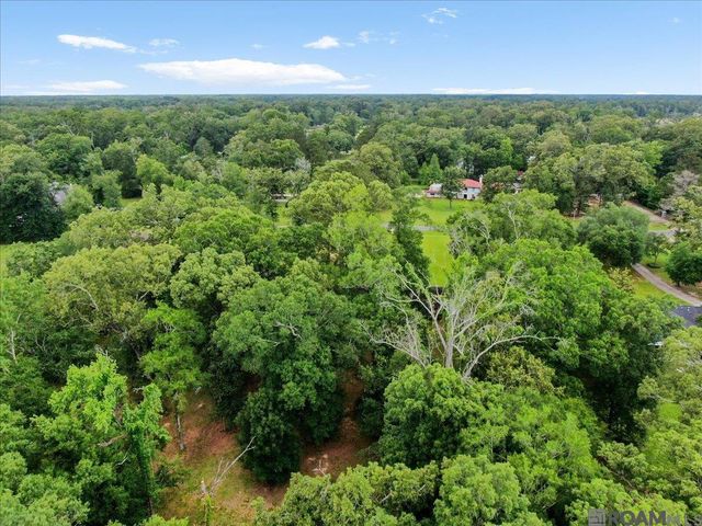 12720 Triple B Rd, Greenwell Springs, LA 70739