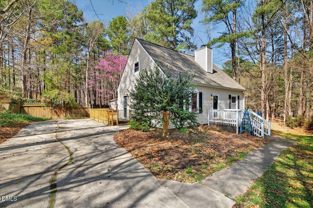 9 Drakesway Court, Durham, NC 27713