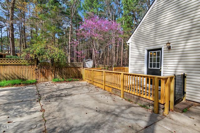 9 Drakesway Court, Durham, NC 27713