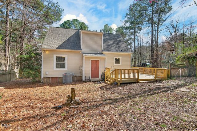 9 Drakesway Court, Durham, NC 27713