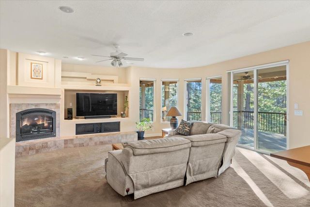 10450 S Ponderosa Way, Rough And Ready, CA 95975