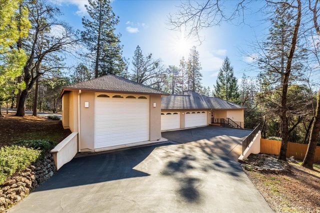 10450 S Ponderosa Way, Rough And Ready, CA 95975