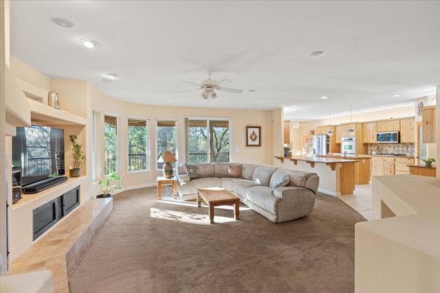 10450 S Ponderosa Way, Rough And Ready, CA 95975