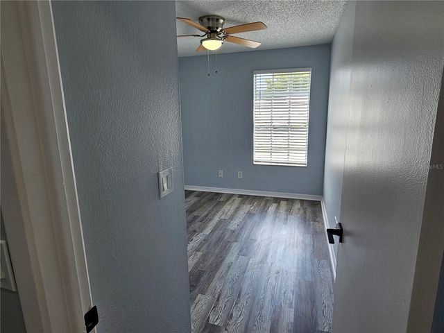 13817 STONE MILL WAY, Tampa, FL 33613