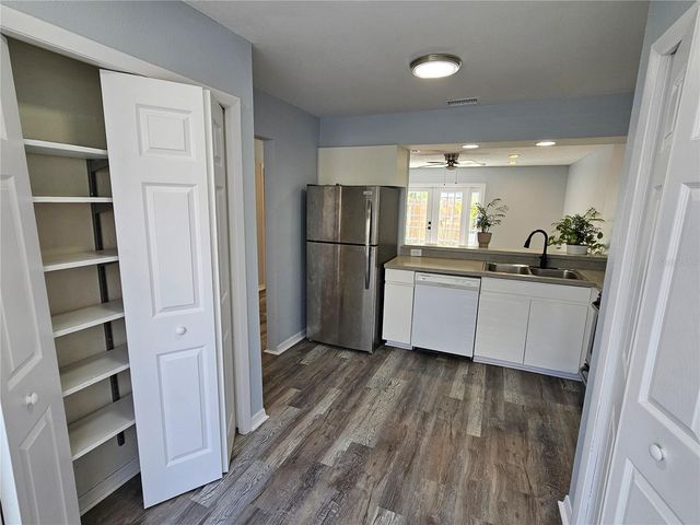 13817 STONE MILL WAY, Tampa, FL 33613