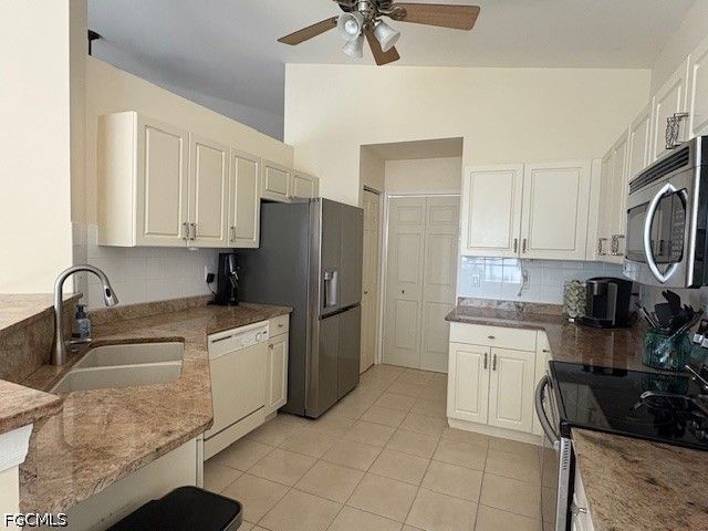 11807 Bayport LN 204, Fort Myers, FL 33908