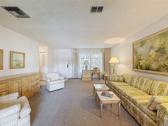 1446 QUEEN ANNE BOULEVARD, Palm Harbor, FL 34684