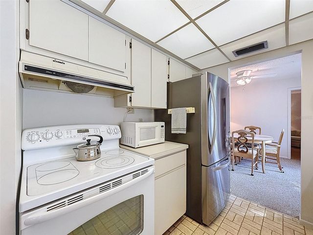 1446 QUEEN ANNE BOULEVARD, Palm Harbor, FL 34684