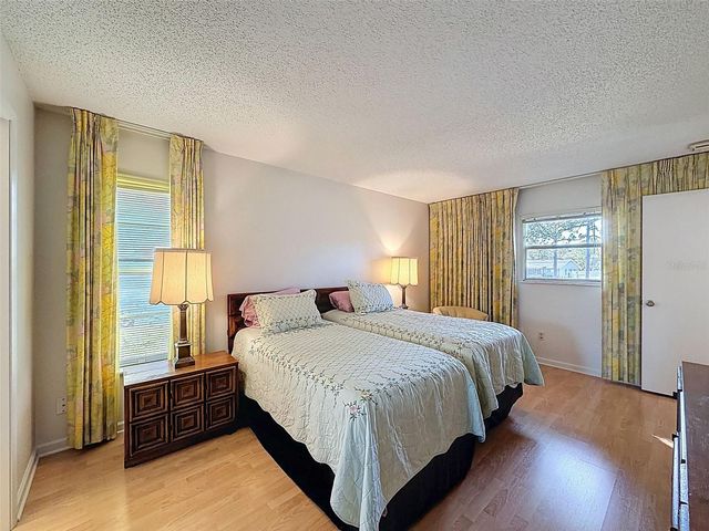 1446 QUEEN ANNE BOULEVARD, Palm Harbor, FL 34684