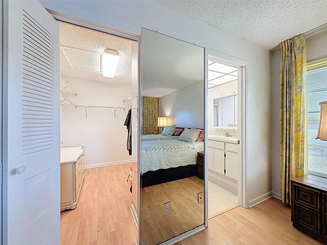 1446 QUEEN ANNE BOULEVARD, Palm Harbor, FL 34684