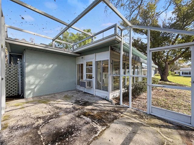 1446 QUEEN ANNE BOULEVARD, Palm Harbor, FL 34684