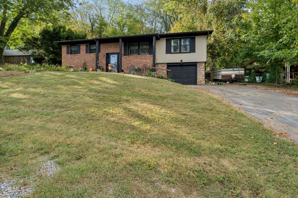 516 Foothills Road, Kingsport, TN 37663