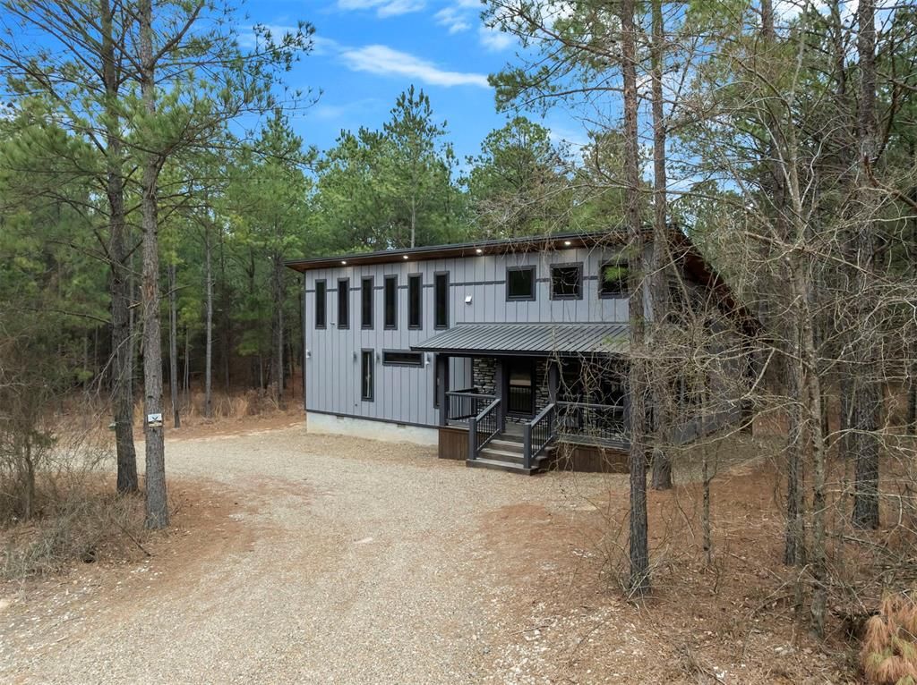 Image 1 of property listing at 768 Pine Hills Road, Broken Bow, OK 74728