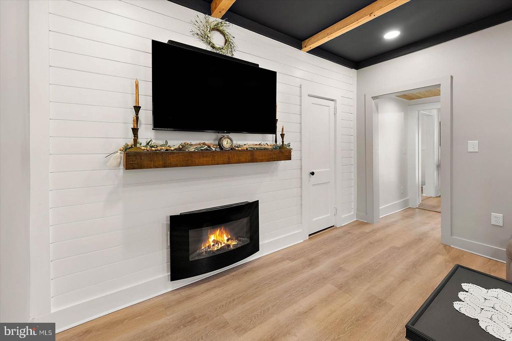 Image 16 of property listing at 10702 BISHOPVILLE RD, Bishopville, MD 21813