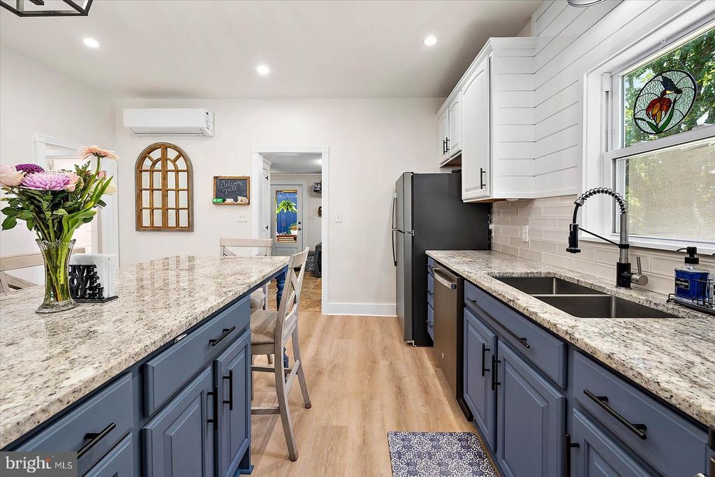 Image 24 of property listing at 10702 BISHOPVILLE RD, Bishopville, MD 21813