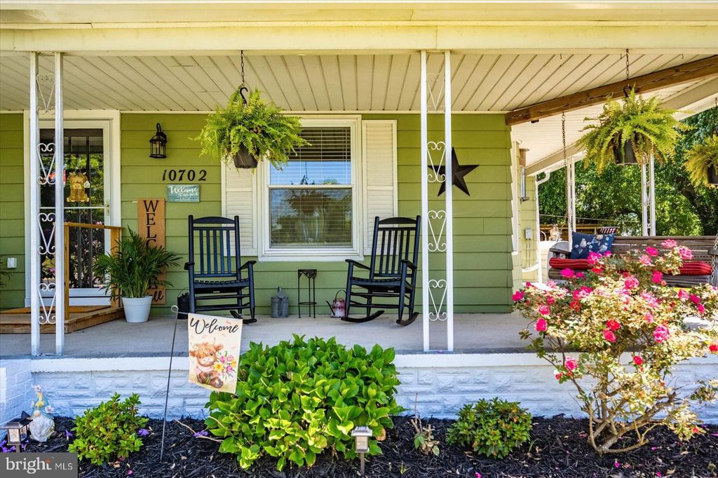 Image 3 of property listing at 10702 BISHOPVILLE RD, Bishopville, MD 21813