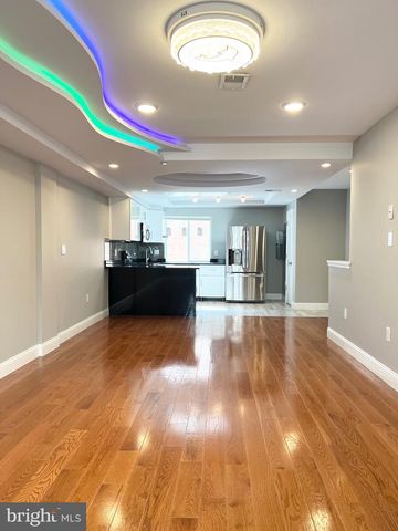 1000 MOUNT VERNON ST, Philadelphia, PA 19123