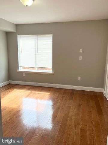 1000 MOUNT VERNON ST, Philadelphia, PA 19123