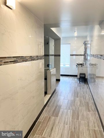 1000 MOUNT VERNON ST, Philadelphia, PA 19123