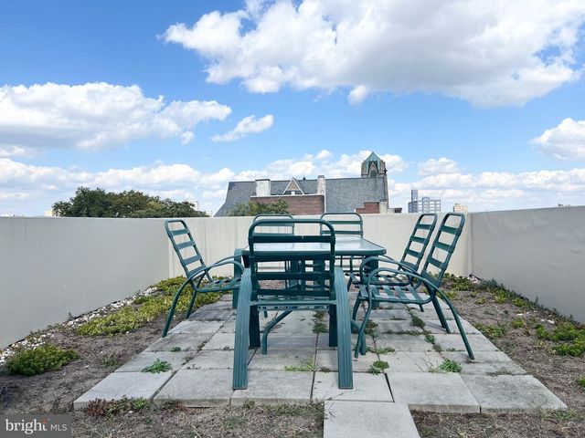 1000 MOUNT VERNON ST, Philadelphia, PA 19123