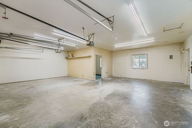 733 8TH Street NE, Auburn, WA 98002