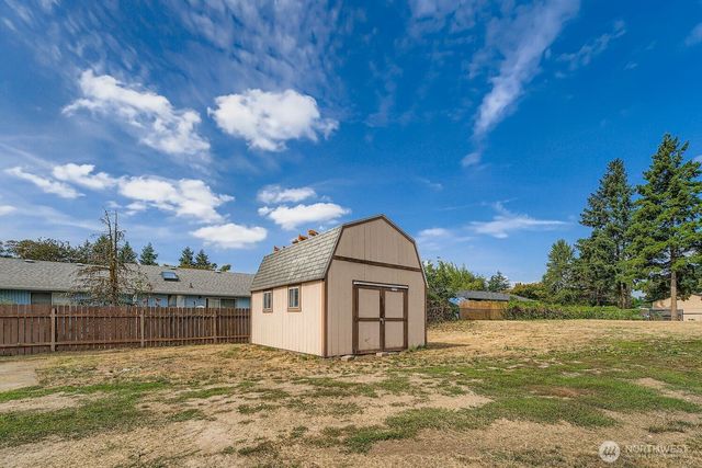 733 8TH Street NE, Auburn, WA 98002