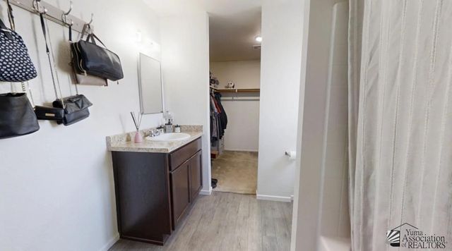 7805 E 45 St, Yuma, AZ 85365