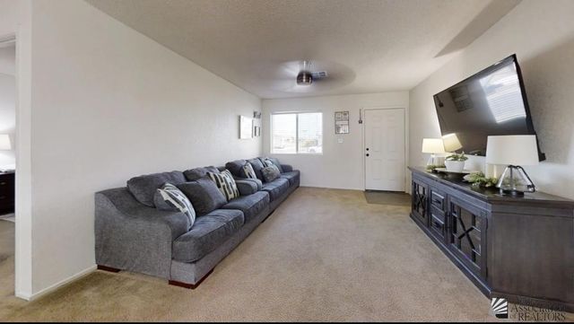 7805 E 45 St, Yuma, AZ 85365