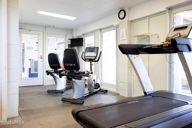 21 Lakeview Lane, Harbor Island, SC 29920