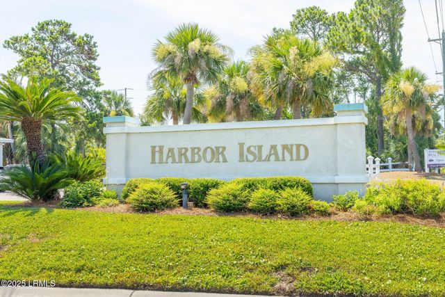 21 Lakeview Lane, Harbor Island, SC 29920