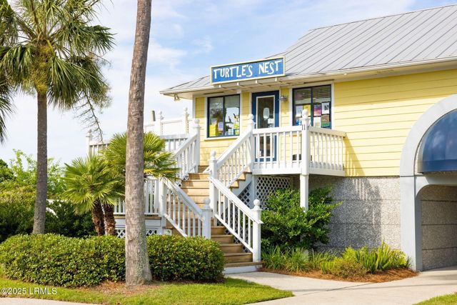 21 Lakeview Lane, Harbor Island, SC 29920