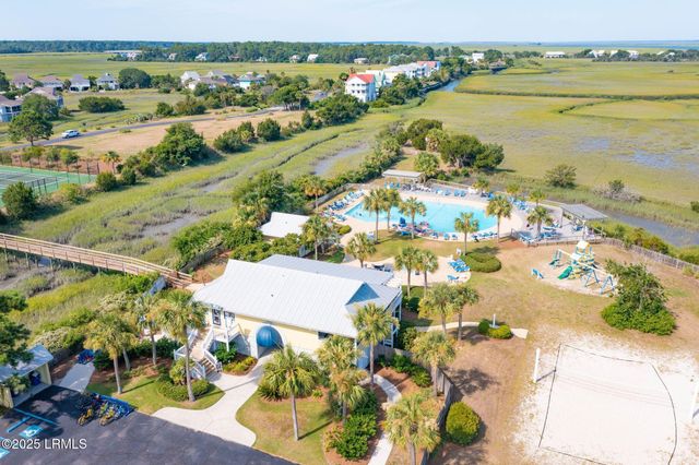 21 Lakeview Lane, Harbor Island, SC 29920