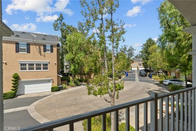 24012 Bridgeport Lane 12, Valencia, CA 91355