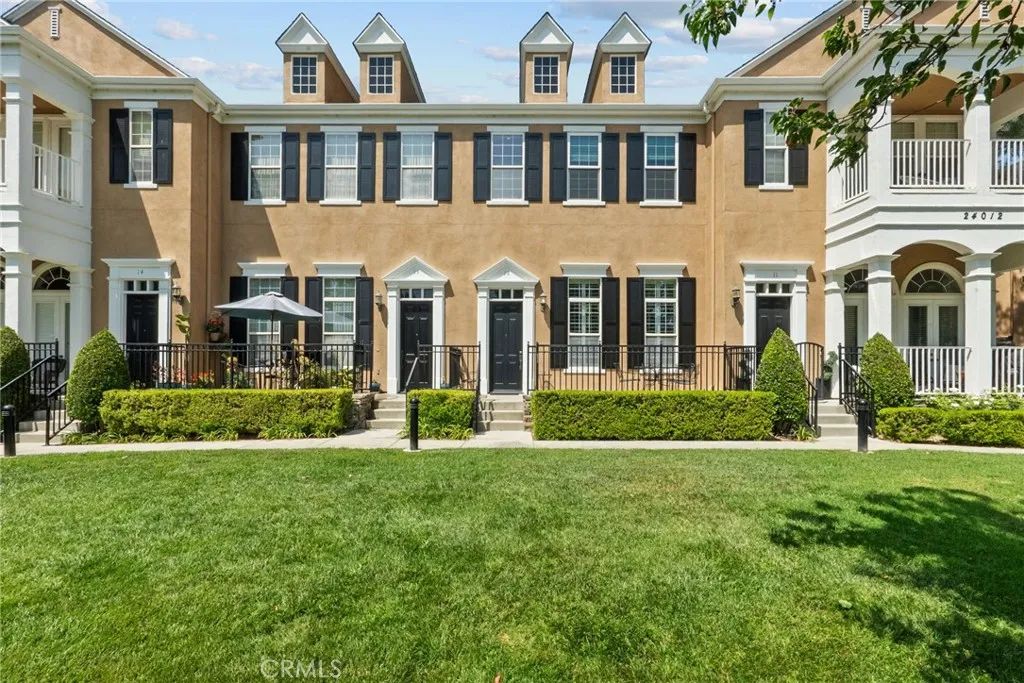 24012 Bridgeport Lane 12, Valencia, CA 91355